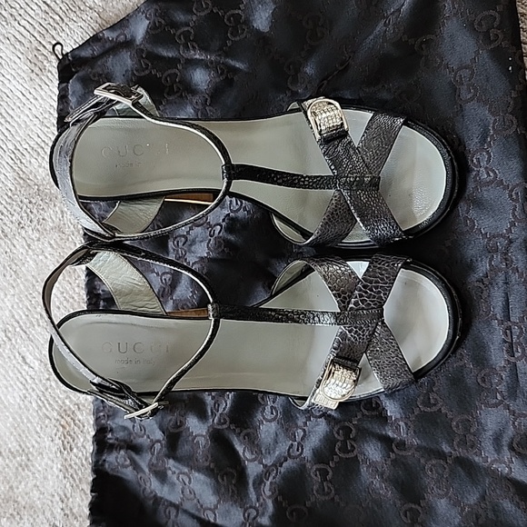 Gucci sandles - Picture 2 of 7